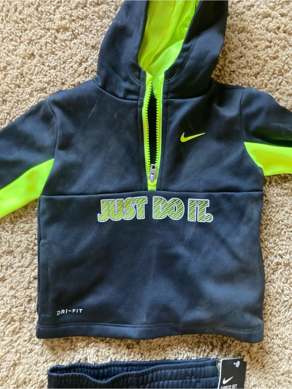 Nike Kids Navy and Neon Green joggers Set